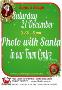 Photo with Santa in Town Centre 2019